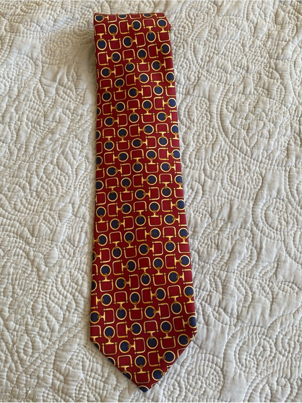 Classico Paolo Gucci Chain Link Red Tie with Navy and Gold Geometric Motif